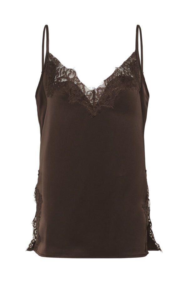 MWBrenda Lace Top on hihaton toppi kevyesti A-linjaisella mallilla, pitsihalkioilla helmassa ja kauniilla pitsiyksityiskohdilla pääntiessä.