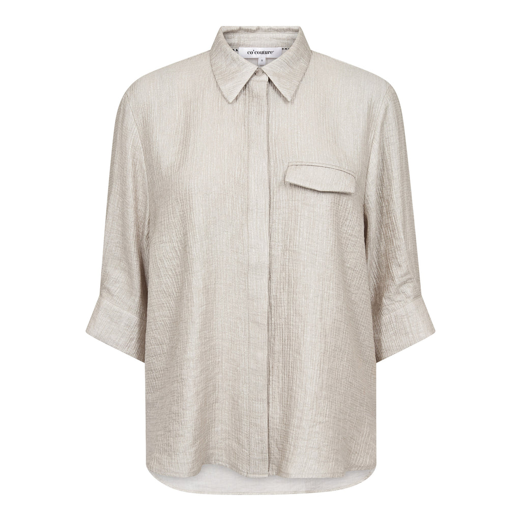 Beigen ja hopean sävyinen Co’Couture Chercc Shirt -paitapusero 3/4-hihoilla, kauluspaitakauluksella ja nappikiinnityksellä.