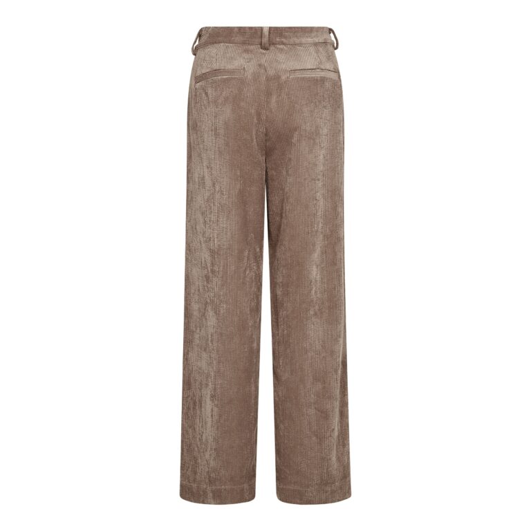 Co’Couture DaisyCC Cord Trousers ovat modernit leveälahkeiset vakosamettihousut rennolla istuvuudella. Taskut ja vyölenkit viimeistelevät mallin.