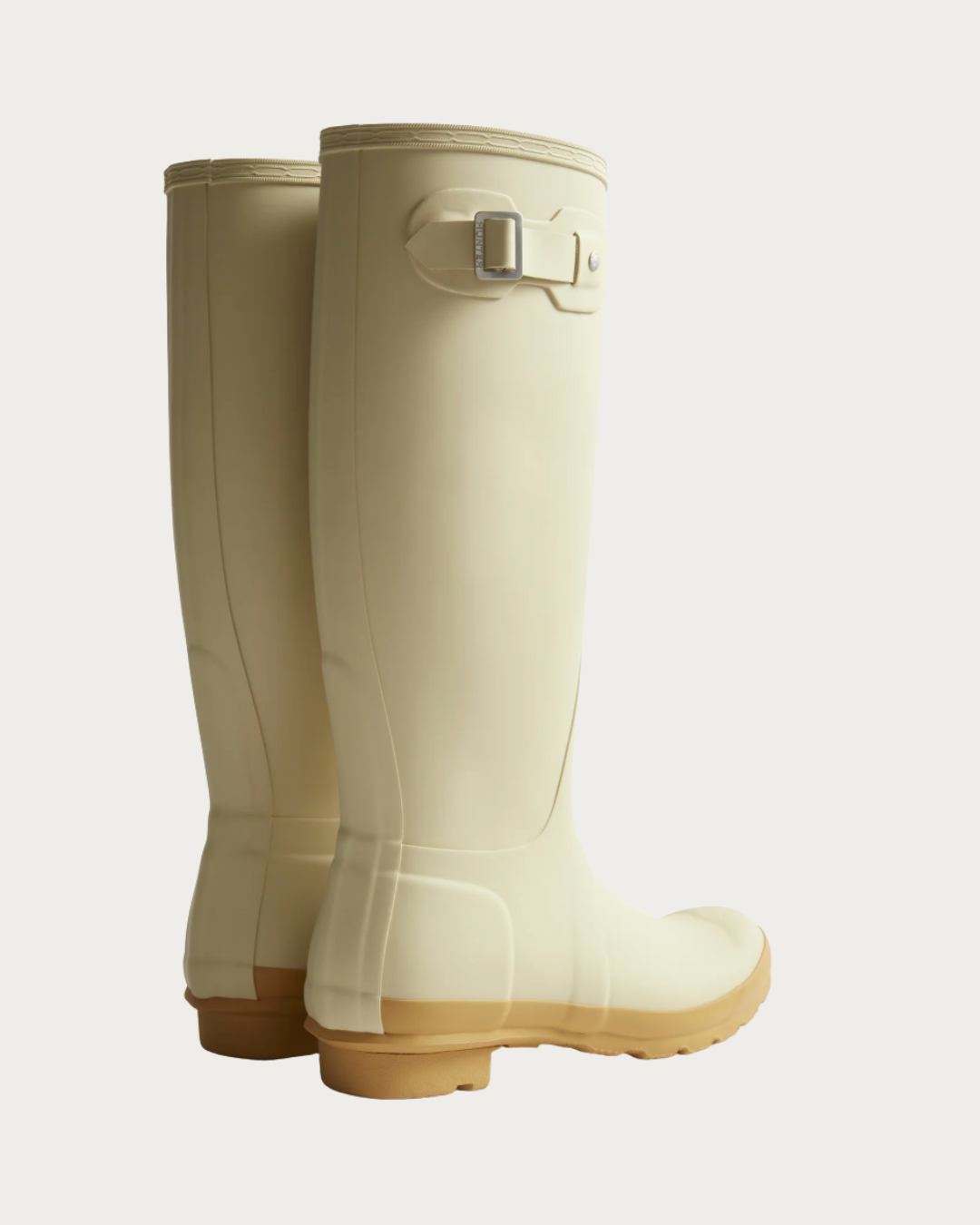 Ikoniset kumisaappaat herkullisessa Biscuit sävyssä.