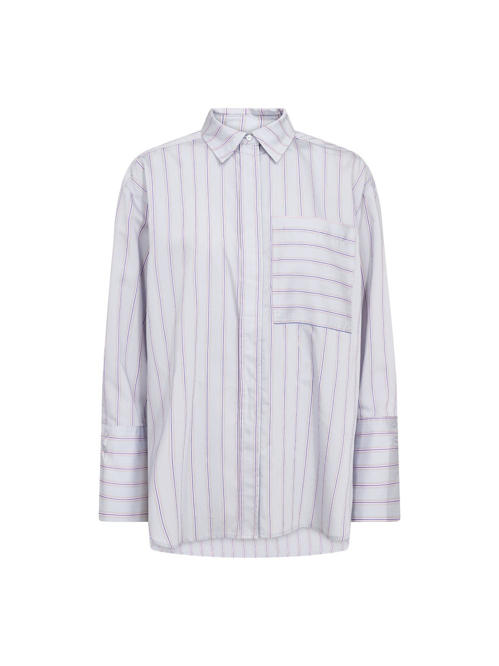 Co’Couture NolieCC Stripe Shirt on vaaleansininen raidallinen paita. Väljä malli, klassinen kaulus ja kauniisti laskeutuva viskoosi-lyocellsekoite.