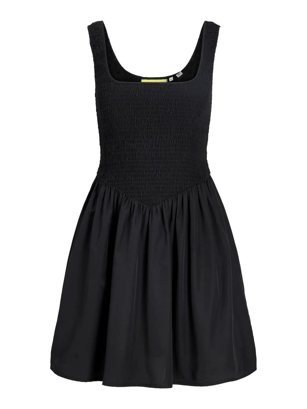 JJXX Caro Smock Dress on kevyt ja huoleton kesämekko, jossa yhdistyvät mukavuus ja tyttömäinen ilme. Smokkirypytetty yläosa mukautuu kauniisti vartalolle, ja helma tuo mekkoon ilmavaa liikettä.