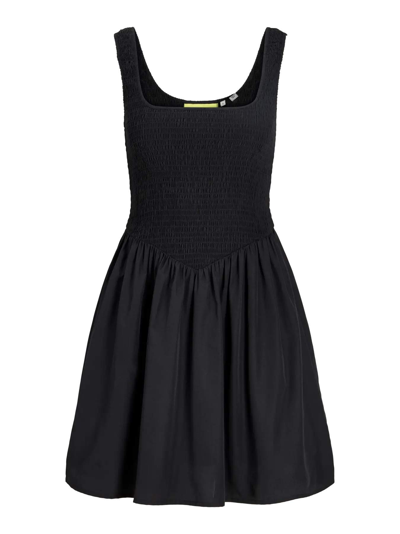 JJXX Caro Smock Dress on kevyt ja huoleton kesämekko, jossa yhdistyvät mukavuus ja tyttömäinen ilme. Smokkirypytetty yläosa mukautuu kauniisti vartalolle, ja helma tuo mekkoon ilmavaa liikettä.
