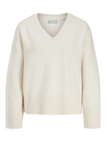 JJXX JXELSA V-Neck Knit on väljä ja pehmeä neule V-pääntiellä ja pudotetuilla olkapäillä. Helppo yhdistää arjen eri tyyleihin.