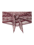 Tämä kaunis paisley-kuvioitu huivi tuo asuun väriä, pehmeyttä ja persoonallista ilmettä. Klassinen paisley-kuosi yhdistettynä lämpimään Dark Rose -sävyyn tekee huivista helposti yhdisteltävän asusteen ympäri vuoden.