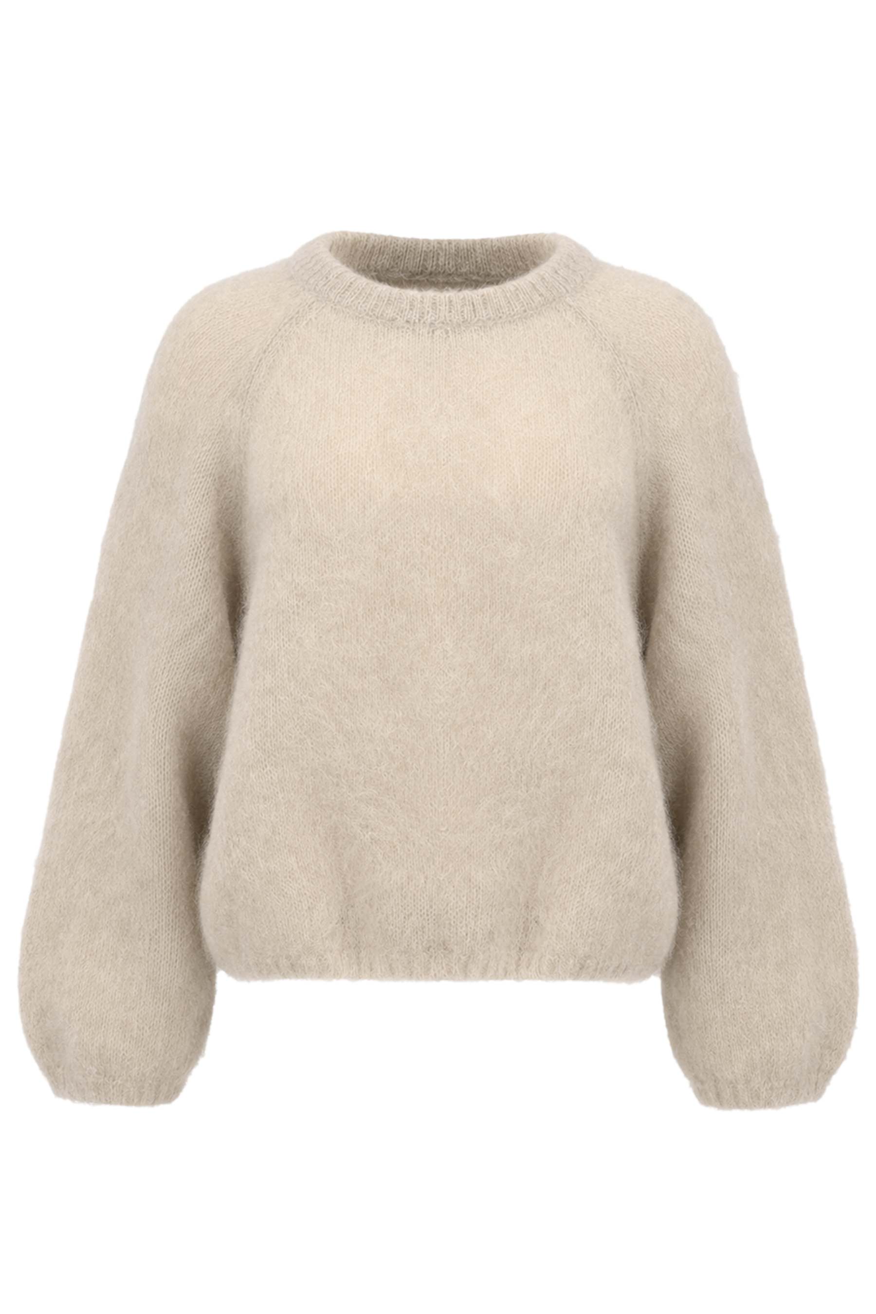 Americandreams The Rosie Pullover on ylellisen pehmeä ja kevyt mohairneule, jossa on rento istuvuus ja näyttävät, runsaat hihat.