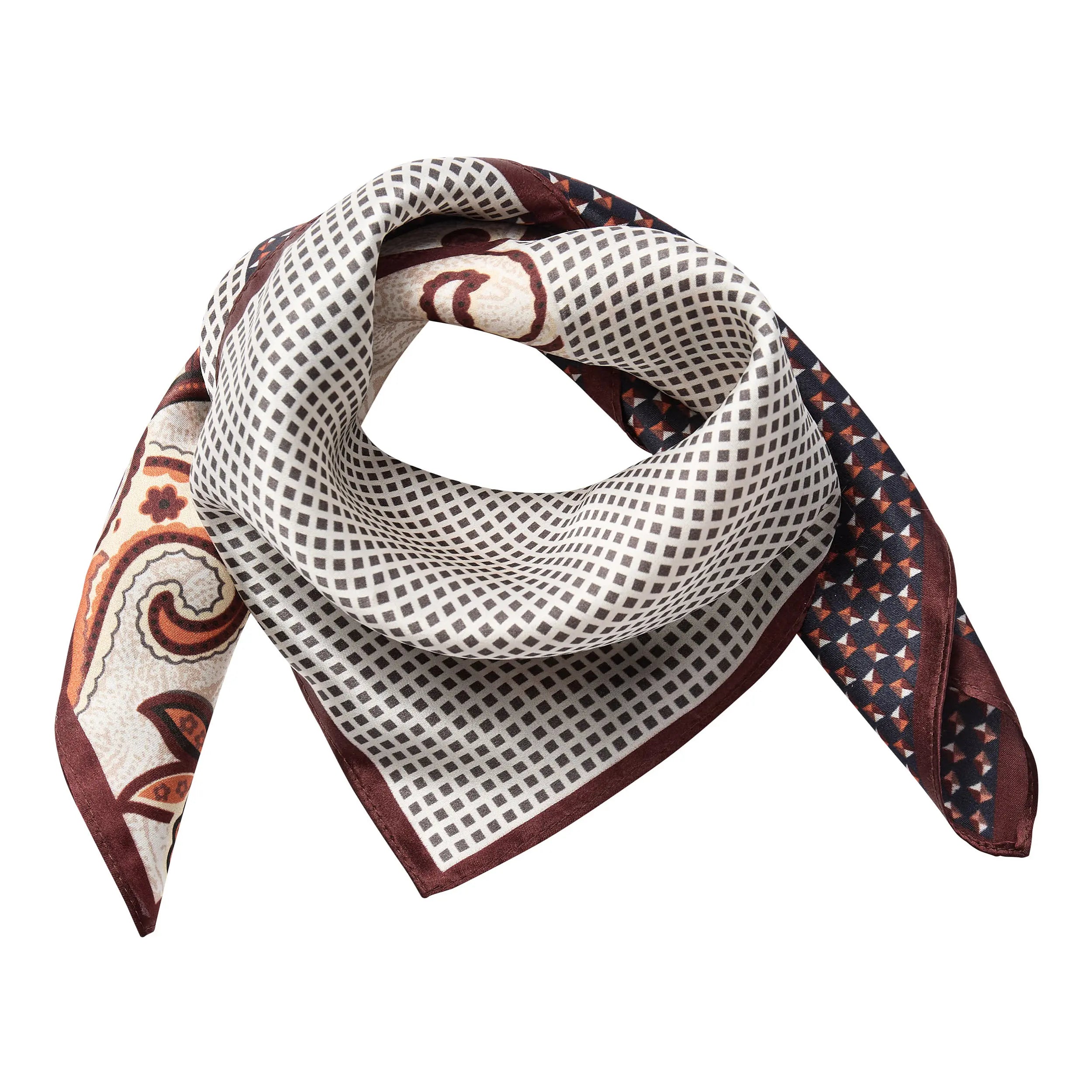 Co'Couture ShilaCC Silk Block Scarf on tyylikäs 100 % silkkihuivi. Kevyt, kauniisti laskeutuva ja monikäyttöinen asuste arkeen sekä juhlaan.