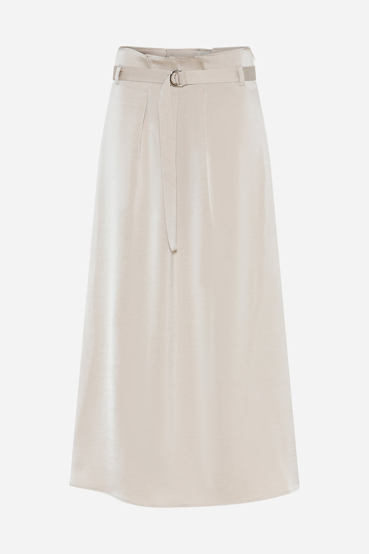 Tämä kaunis WeckiaBBSurina-hame hurmaa laskeutuvuudellaan ja elegantilla, ajattomalla ilmeellään. Kevyesti hohtava kangas antaa hameelle ryhtiä, mutta säilyttää samalla pehmeän ja naisellisen liikkeen. Hame, joka toimii monessa tilanteessa.