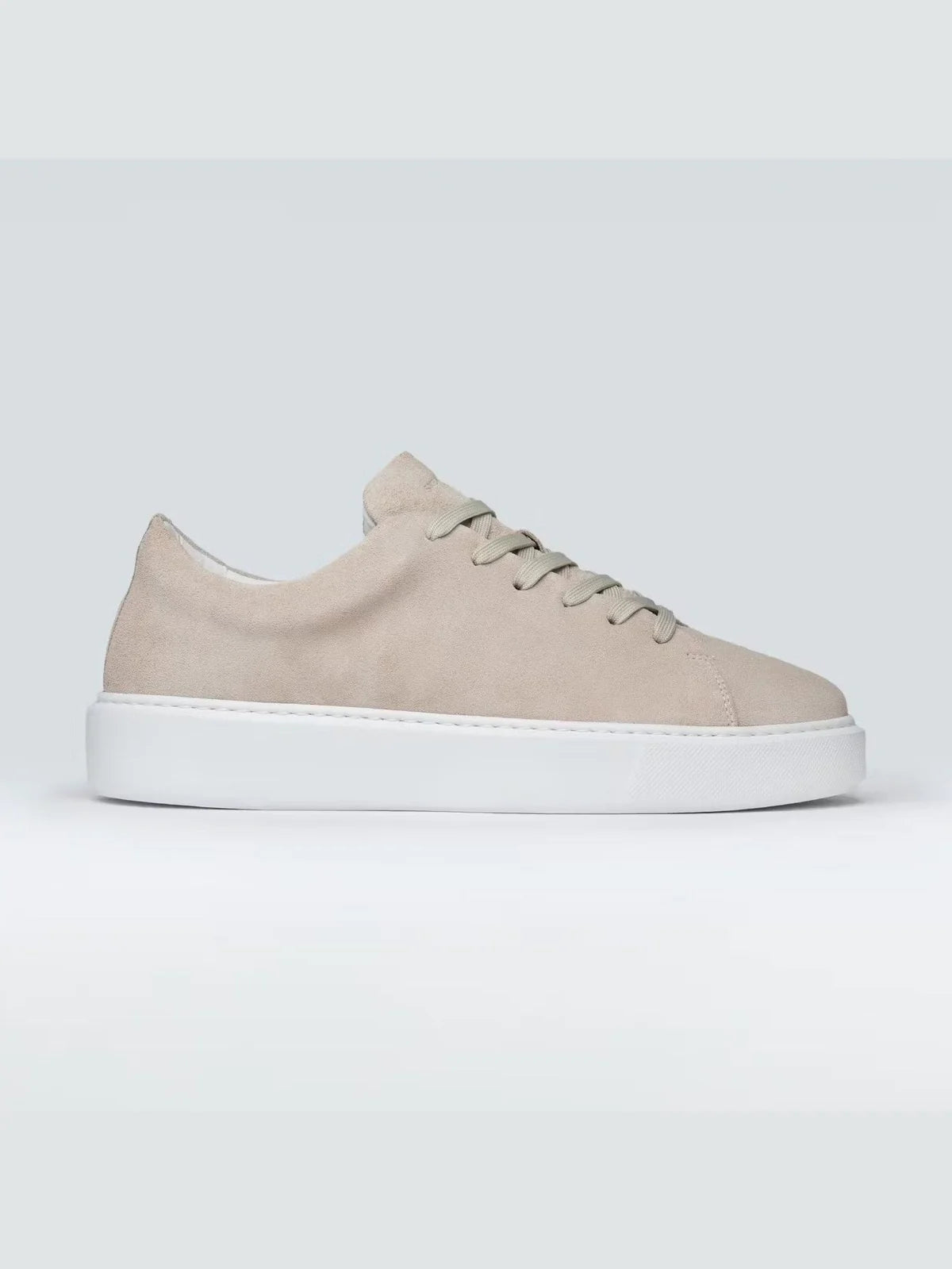 Sneaky Steve mokkanahka tennari, beige. Unisex malli. Lesti tilava ja kenkä todella kevyt.