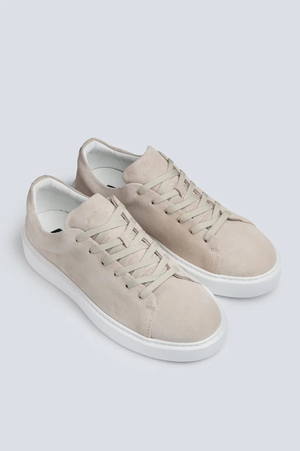 Sneaky Steve mokkanahka tennari, beige. Unisex malli. Lesti tilava ja kenkä todella kevyt.